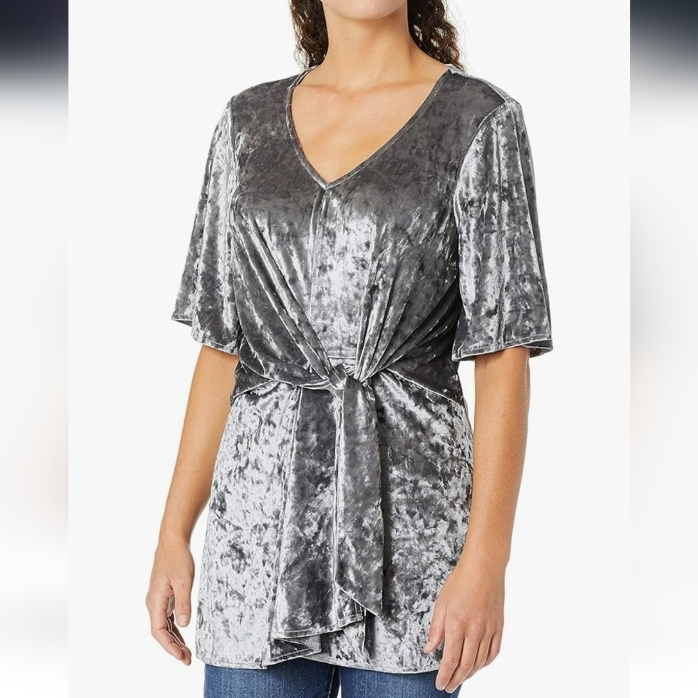 Lyssé Womens Jerry Crushed Velvet Twist Front Tunic